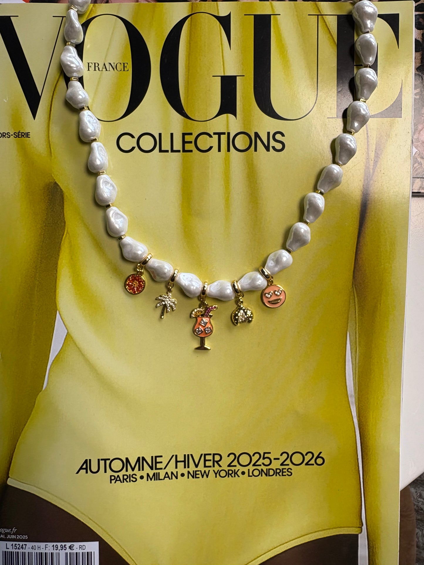 Collar Charms Copa
