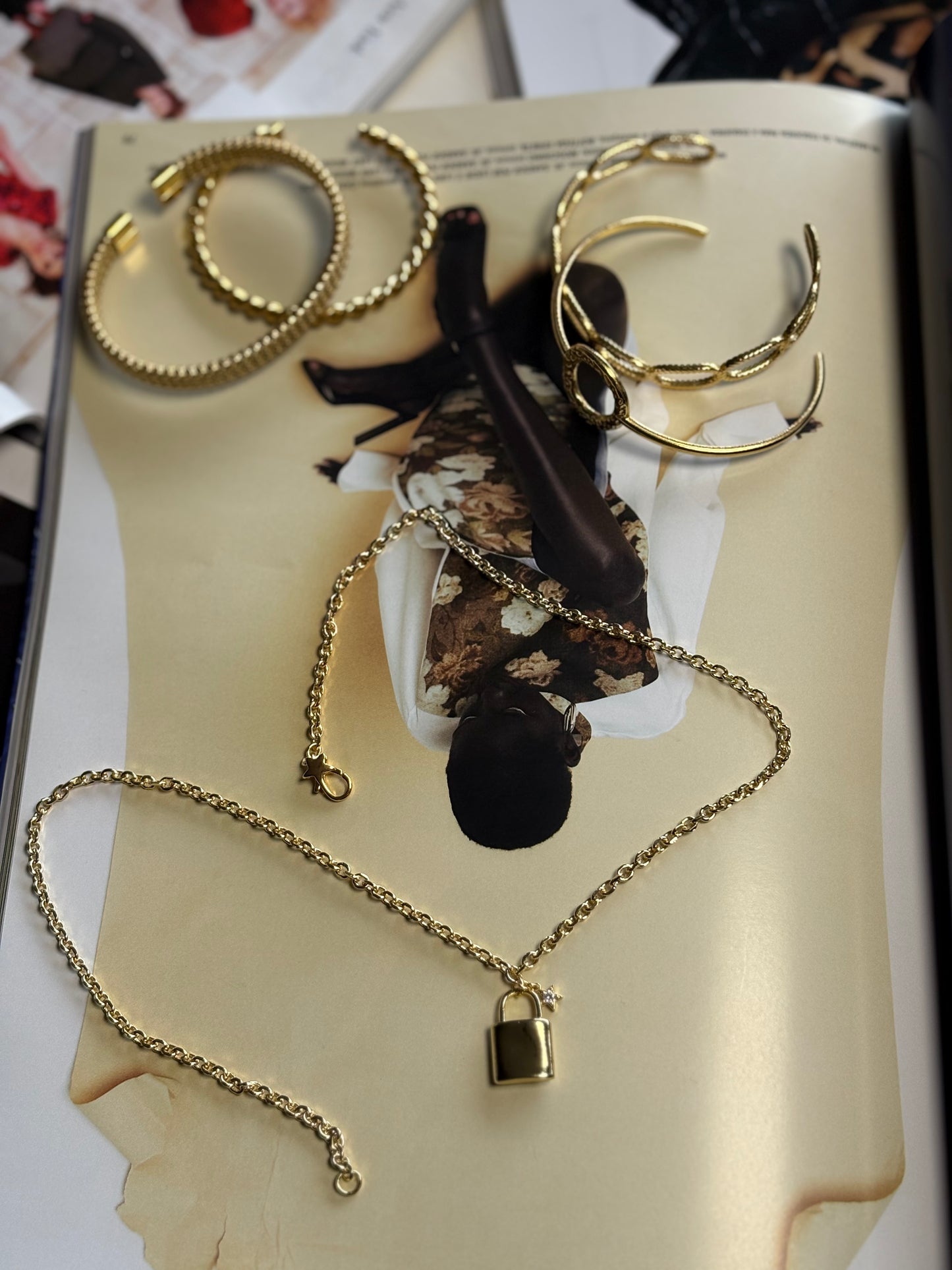 Collar Lock Stars